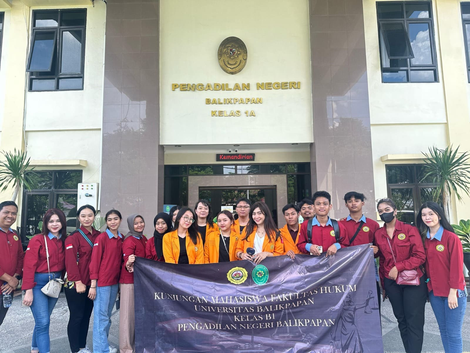 Mahasiswa Fakultas Hukum Universitas Balikpapan Kunjungan Ke Pengadilan Negeri Balikpapan